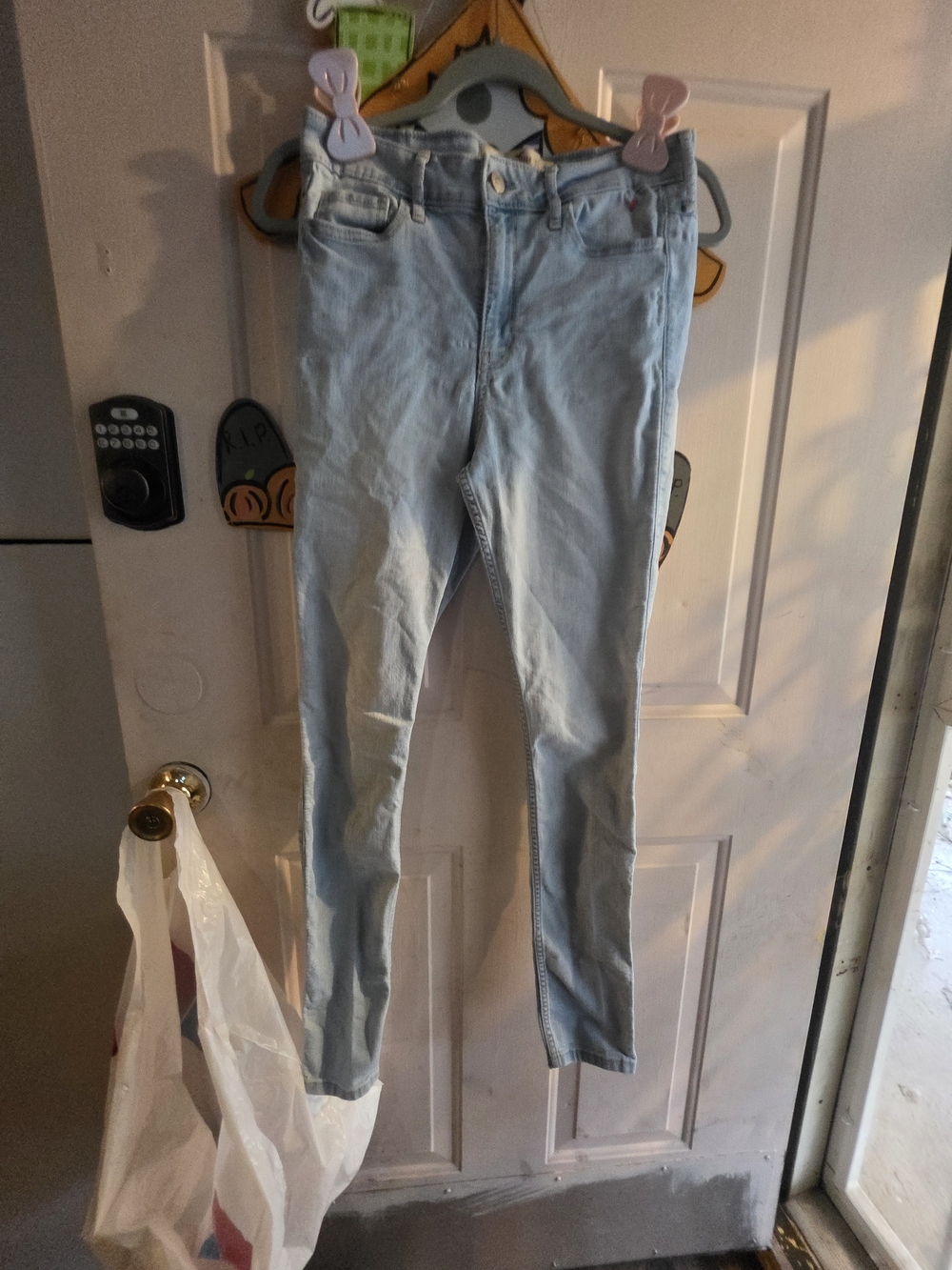 Hollister Light Wash Women’s Skinny Jeans